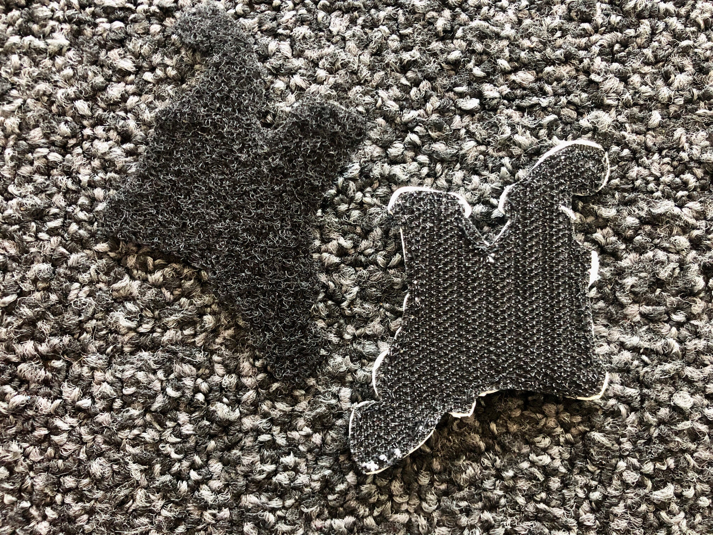 Parche con logo de PVC 'MFC' del Medio Oeste con respaldo de velcro -Manchado-