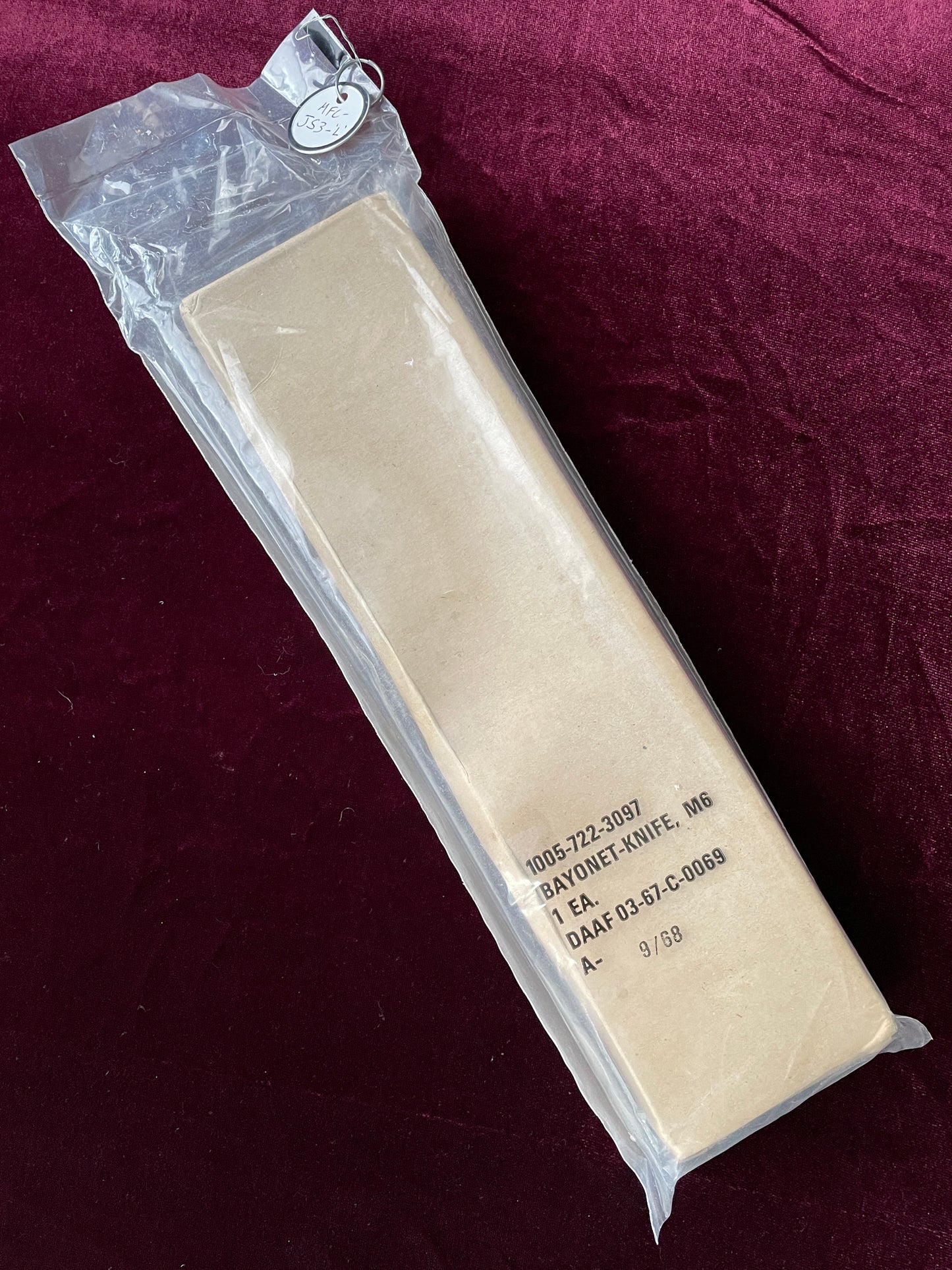 Imperial M6 bayonet-knife in original packing. NOS