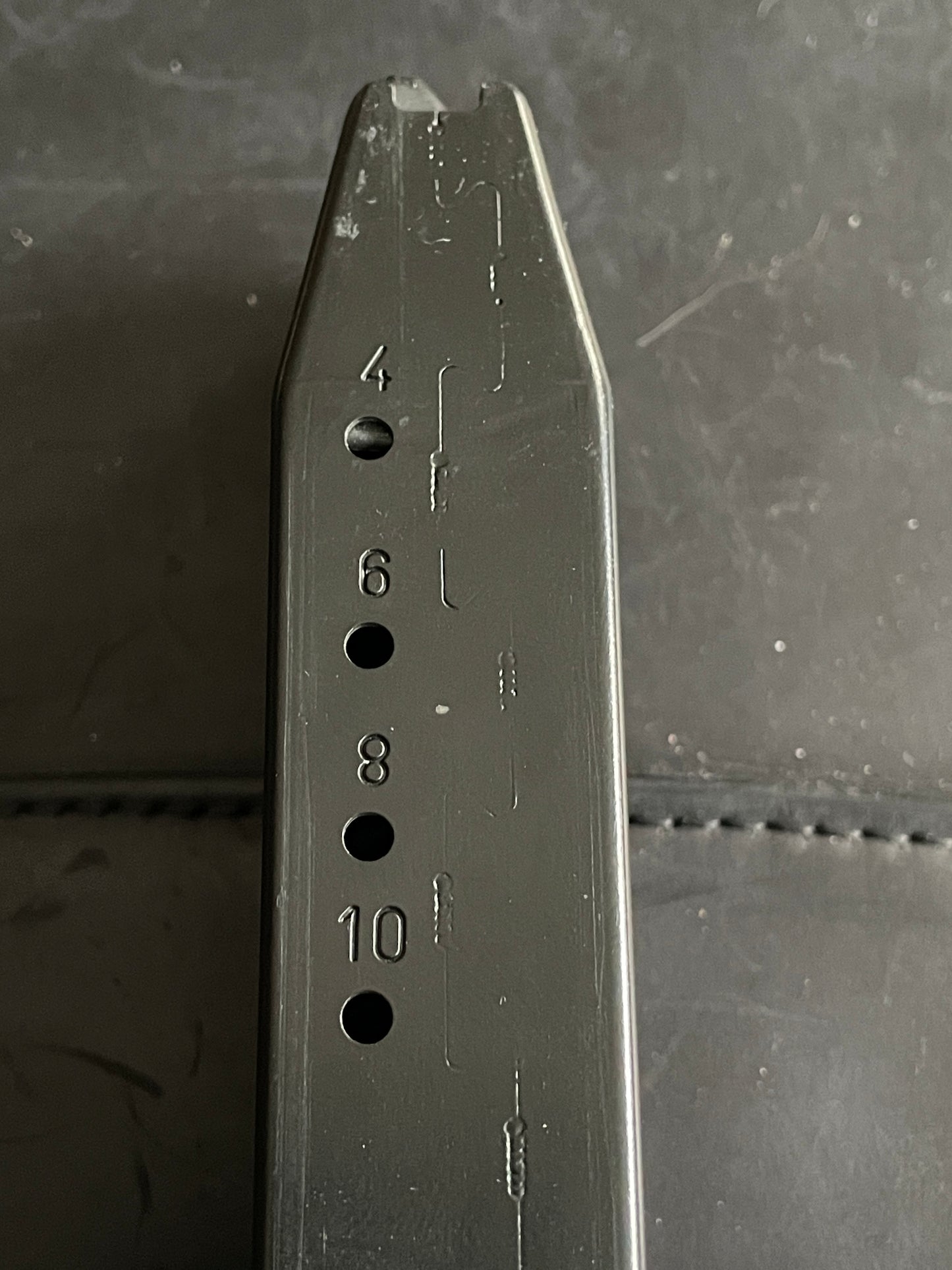 HK USP40C .40 S&W 10 Round Magazine Factory Original. USED free shipping!