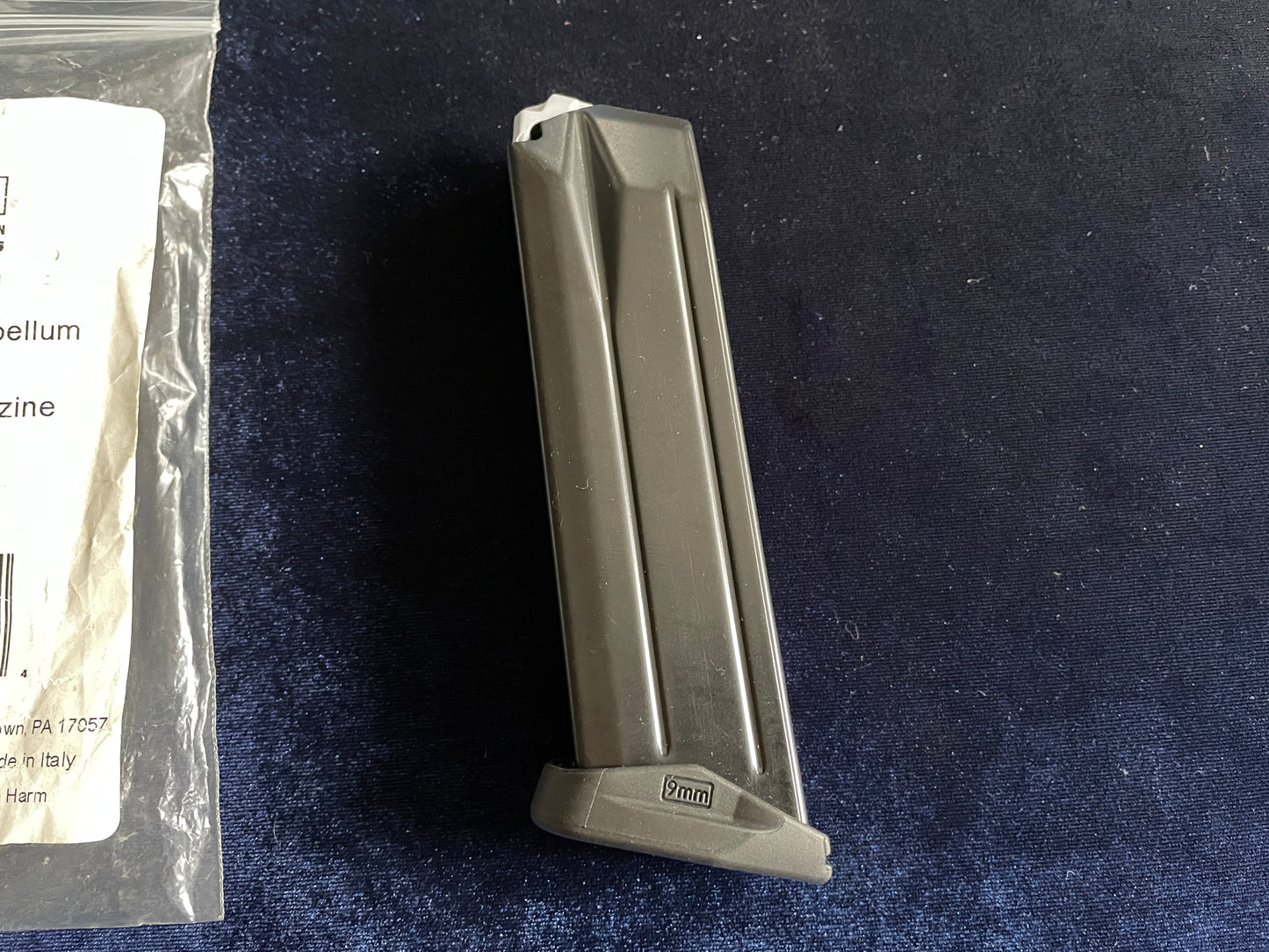 IWI MASADA 9mm 17 rd mag for standard and tactical models. NOS
