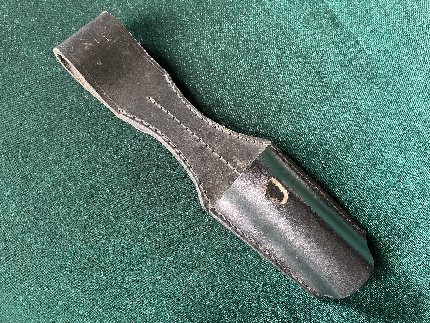 K98 bayonet scabbard frog. Nice reproduction. Free shipping!