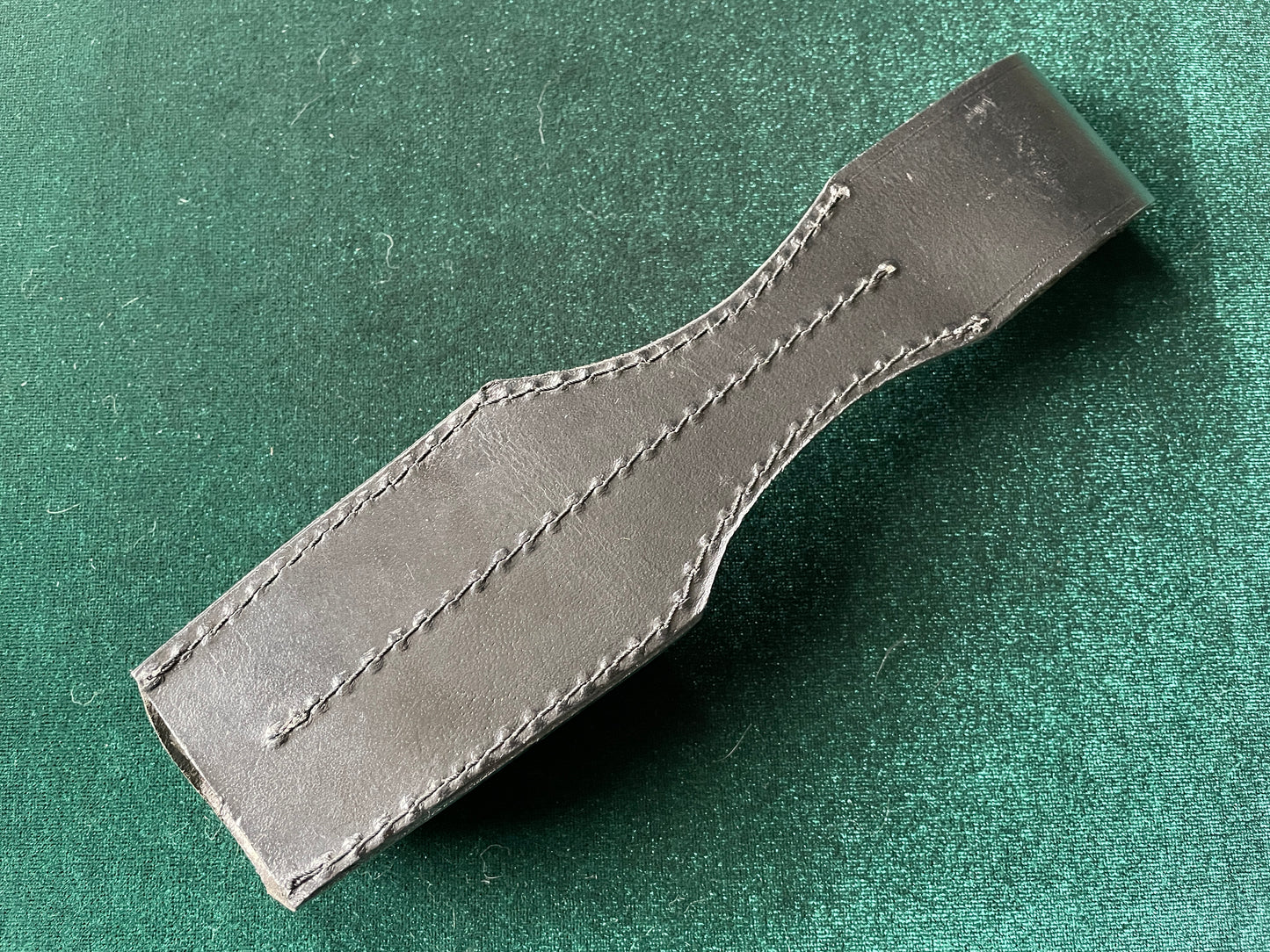 K98 bayonet scabbard frog. Nice reproduction. Free shipping!