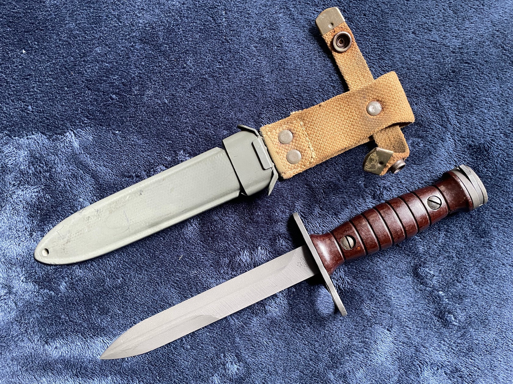 Beretta BM59 bayonet and scabbard. – Midwestern Firearms Consulting LLC